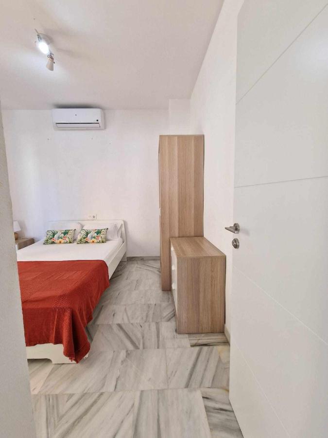 3 Rooms Con Parking Y Terraza En C Marmoles Малага Екстер'єр фото