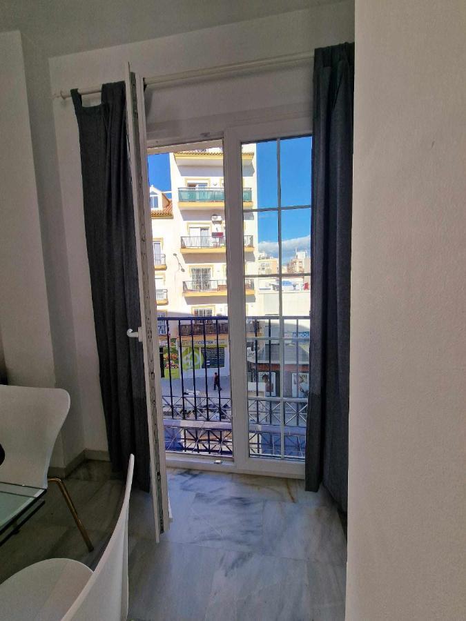 3 Rooms Con Parking Y Terraza En C Marmoles Малага Екстер'єр фото